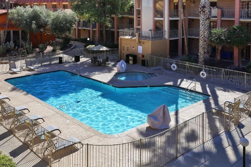 DoubleTree By Hilton Suites Tucson Airport image 31