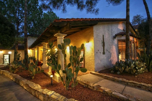 DoubleTree By Hilton Suites Tucson Airport image 42